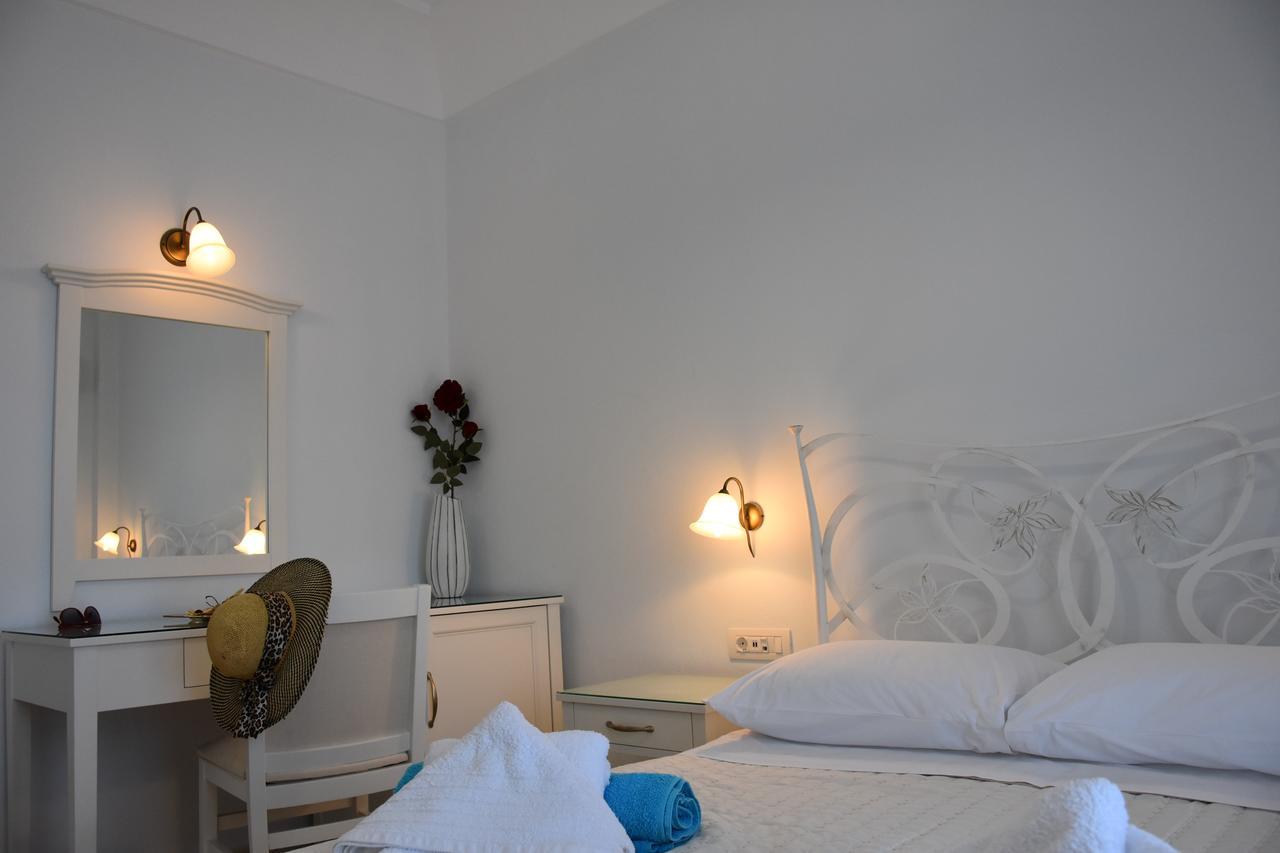 Arion Bay Hotel Santorini Kamári 외부 사진