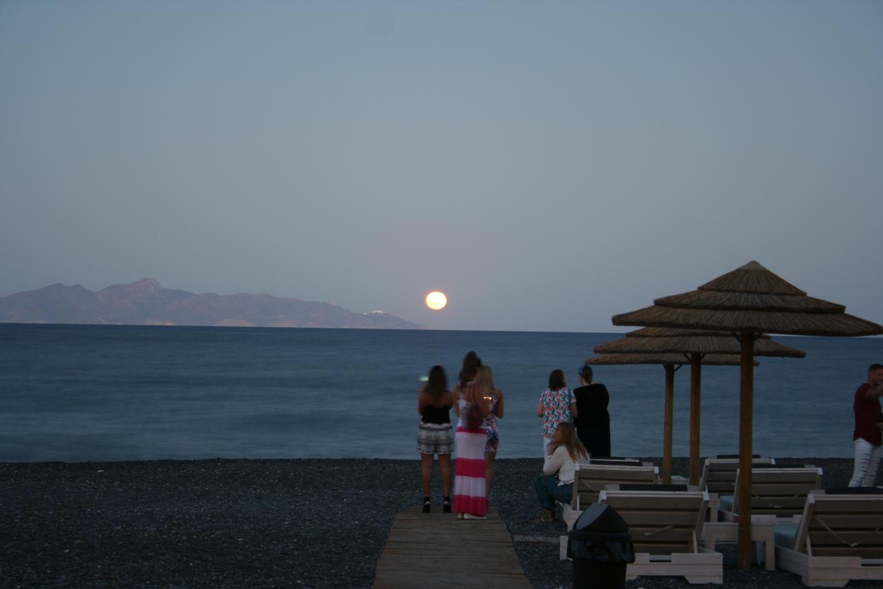 Arion Bay Hotel Santorini Kamári 외부 사진